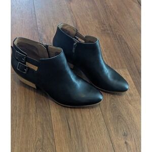 Clarks artisan spye astro black booties